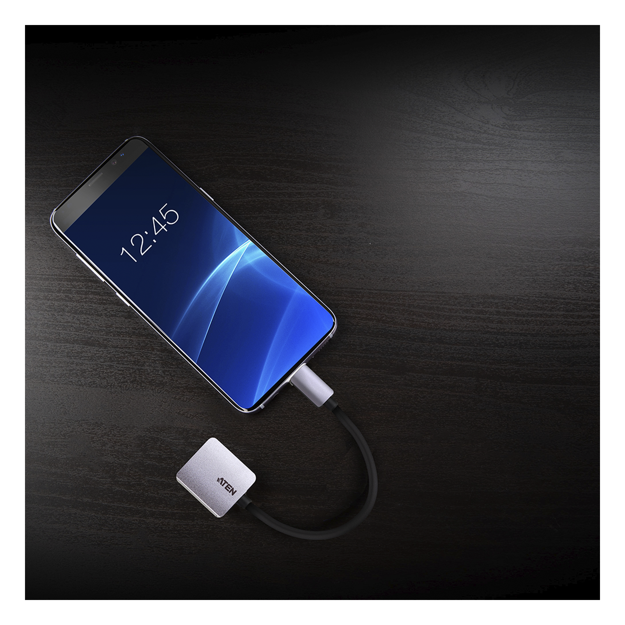 Adaptador USB-C a VGA / 2048x1152 @ 60Hz / Thunderbolt 3 Compatible / HDCP 1.3 / 0.03 kg