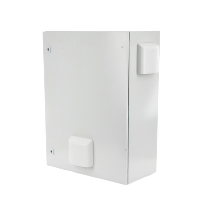 Gabinete Ventilado de Acero IP55 Uso en Exterior (400 x 600 x 250 mm) con Placa Trasera Interior Metálica y Compuerta Inferior Atornillable. Incluye Ventilador, Ventilas, filtros, Chapas y Llave T.